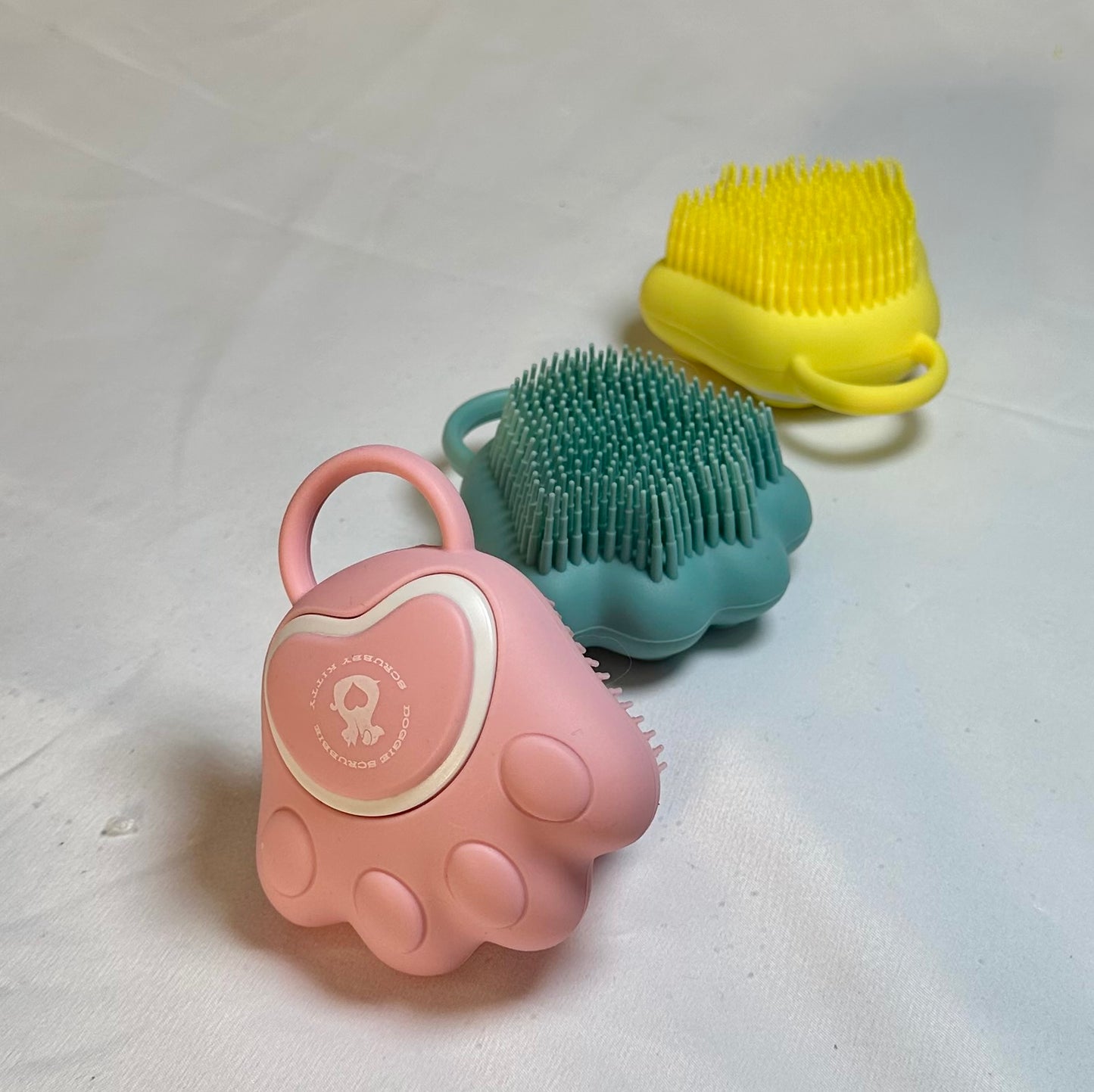Pet Bath Shampooing Brush Doggy Scrubby